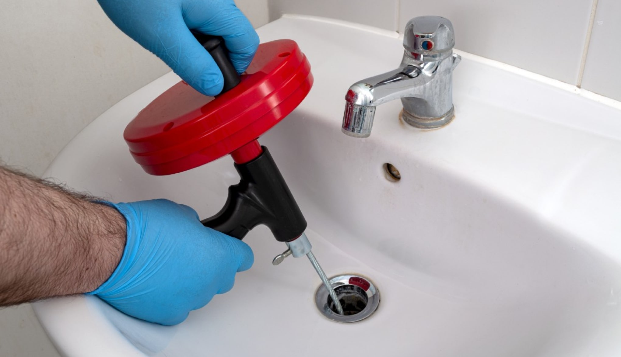 Débouchage et nettoyage de drains